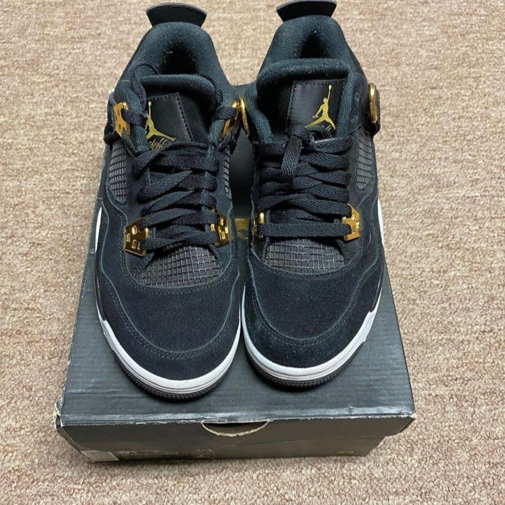 royalty jordan 4